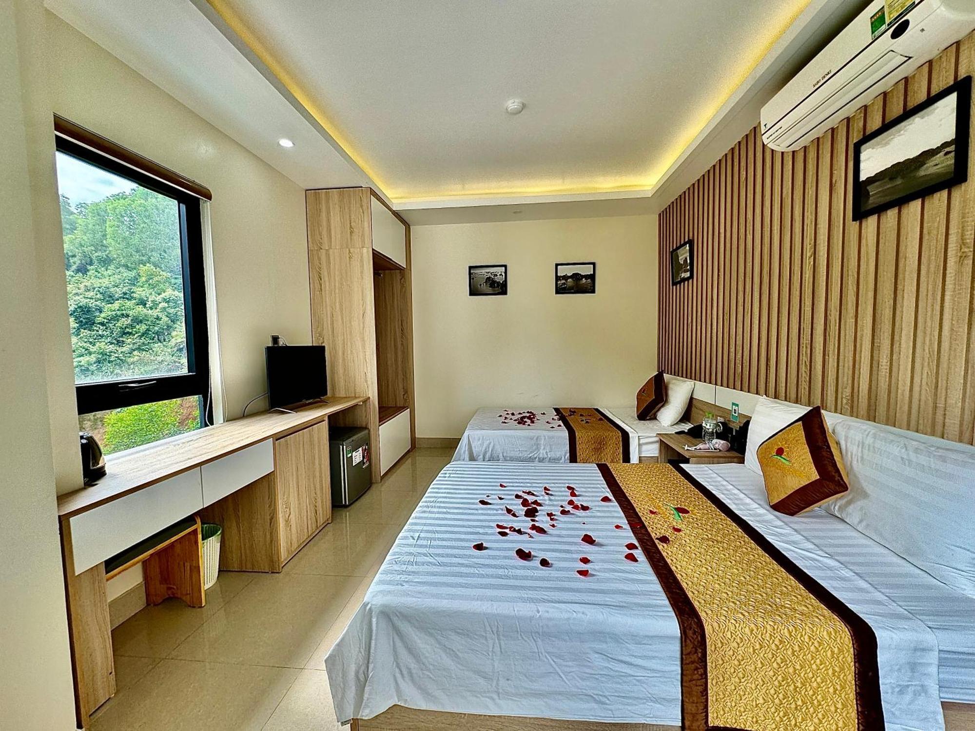 Sunflower Catba Hotel Dong Khe Sau Exteriör bild