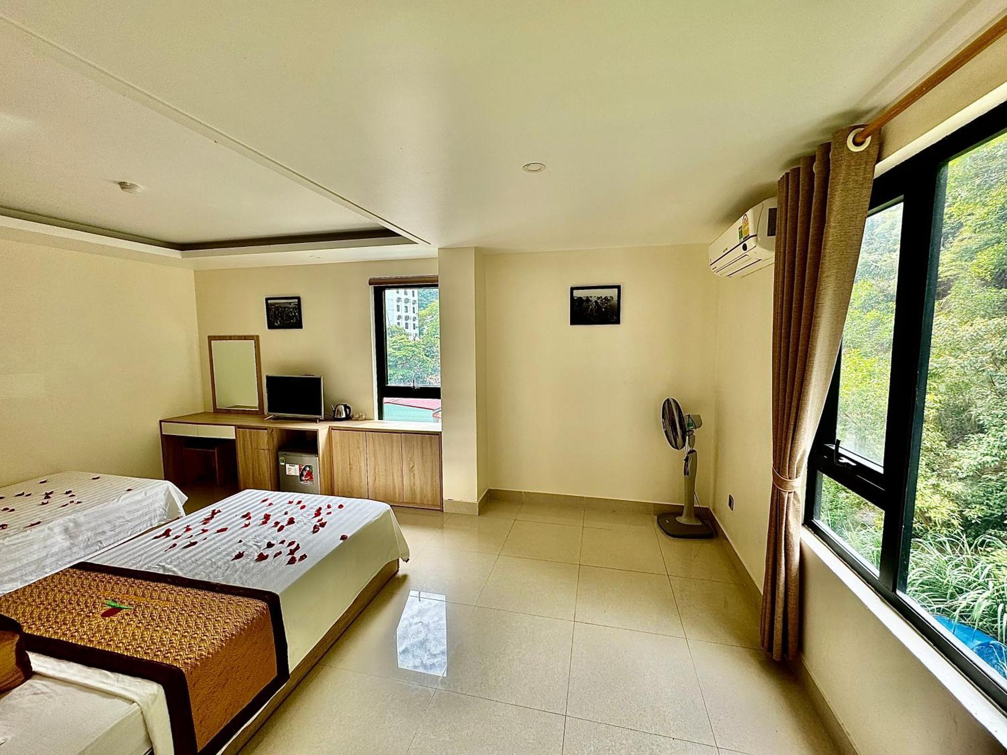 Sunflower Catba Hotel Dong Khe Sau Exteriör bild